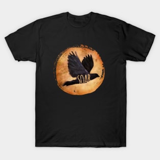 SOAR - crow/raven in flight T-Shirt